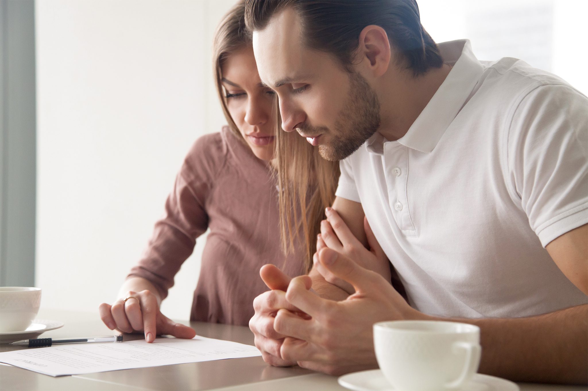 Couple Determining Life Insurance Coverage Needs